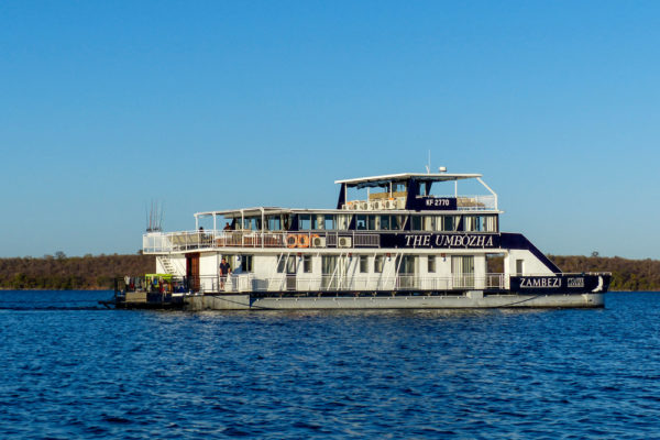 Houseboat Cruise, Lake Kariba, Zimbabwe