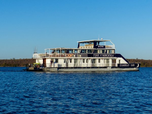 Houseboat Cruise, Lake Kariba, Zimbabwe